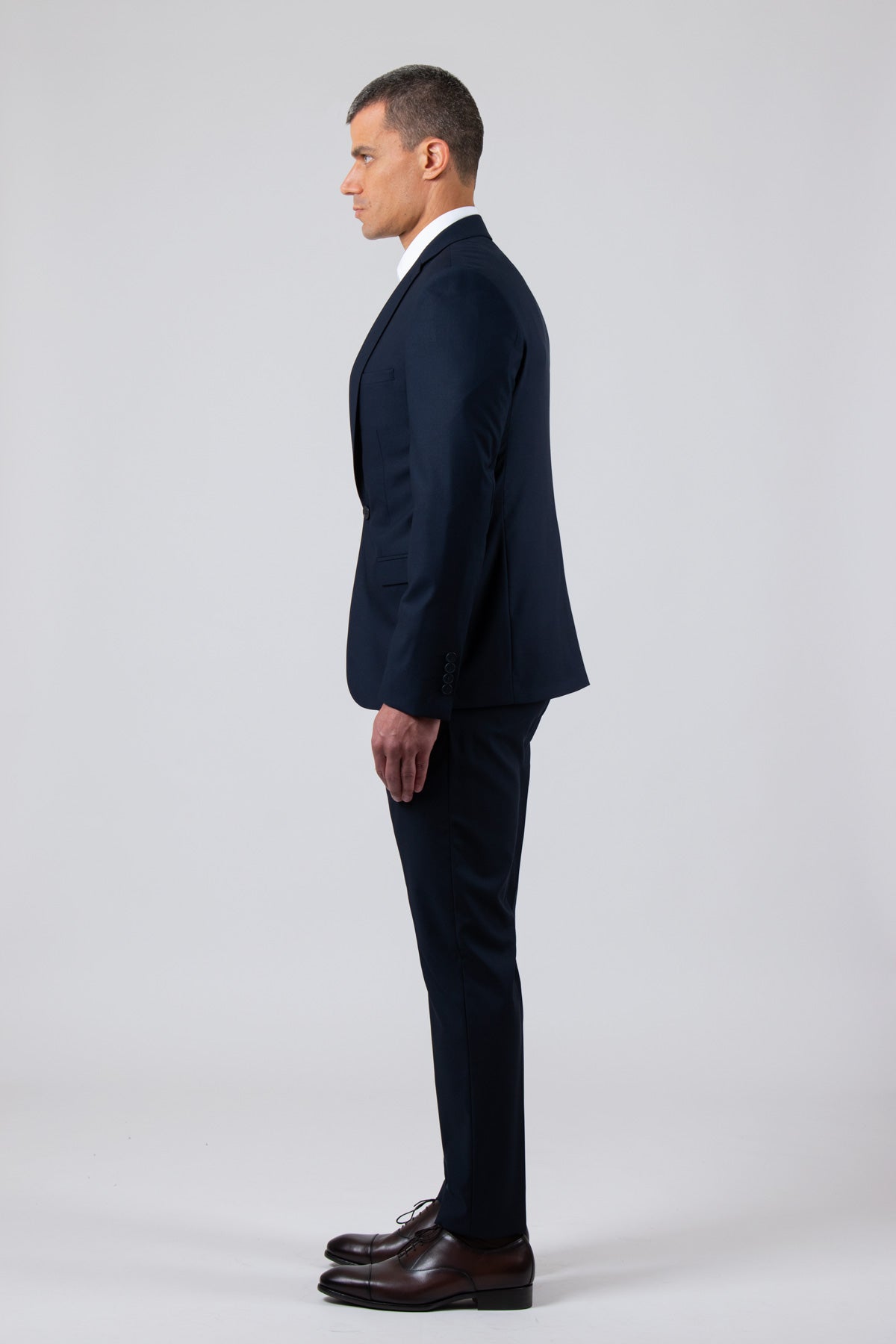 חליפה שני חלקים סלים פיט - ווגאצ'י