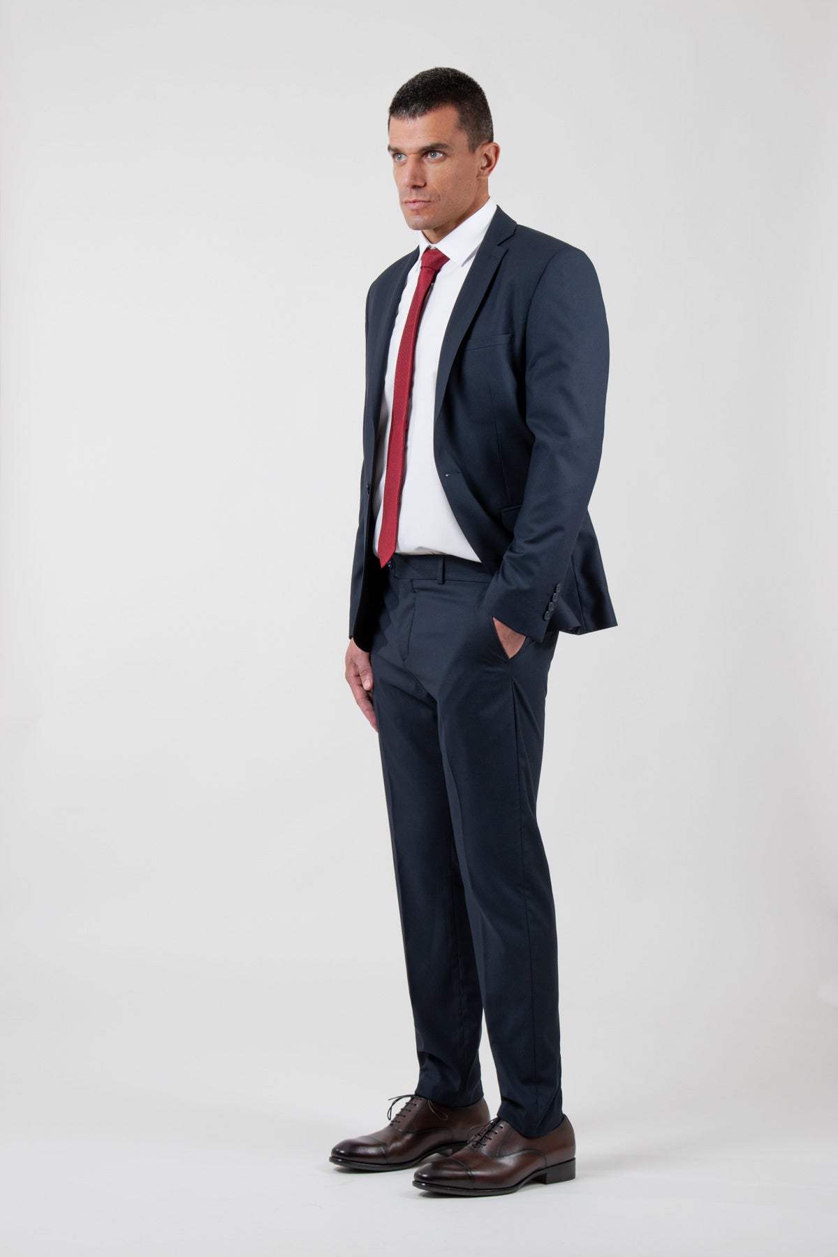 חליפה שני חלקים סלים פיט - ווגאצ'י